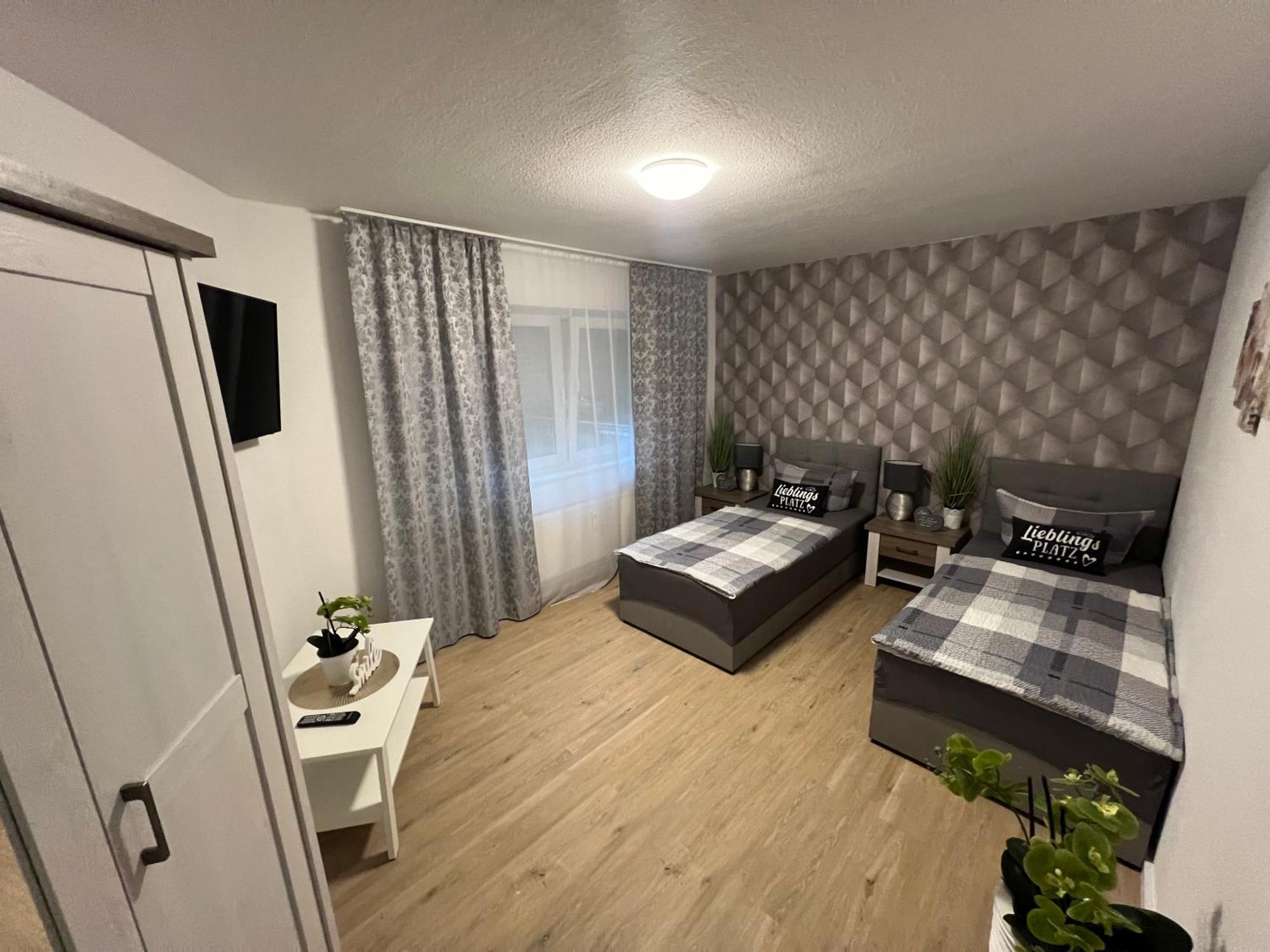 Ferienwohnung Viktoria Gotha Bagian luar foto