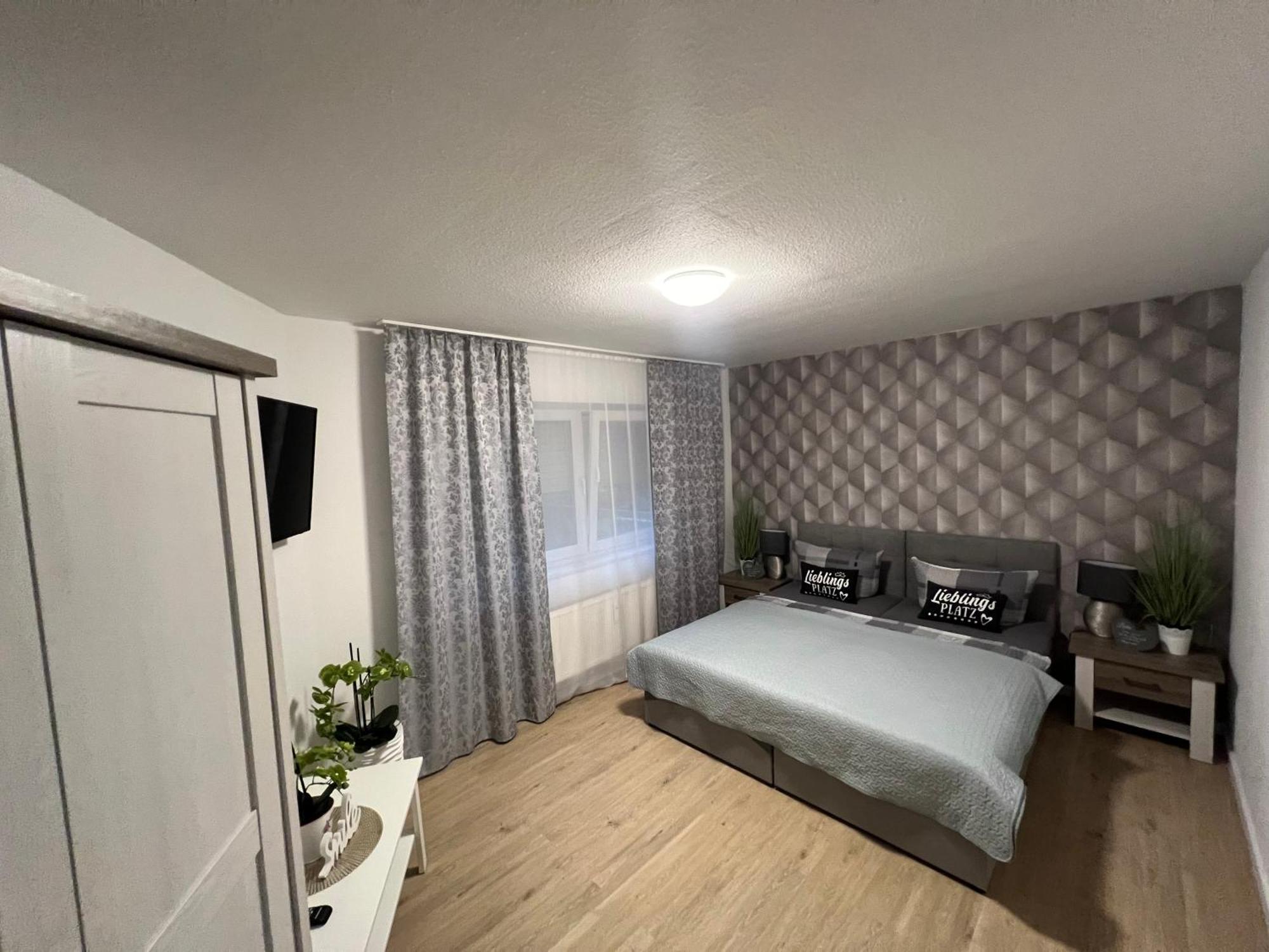 Ferienwohnung Viktoria Gotha Bagian luar foto